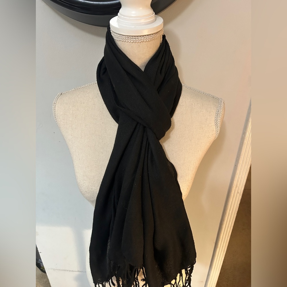 Elegant Black Scarf